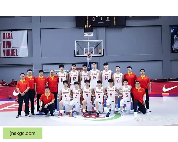 中国男篮红蓝对抗赛揭示新生代力量与战术发展方向全面趋势