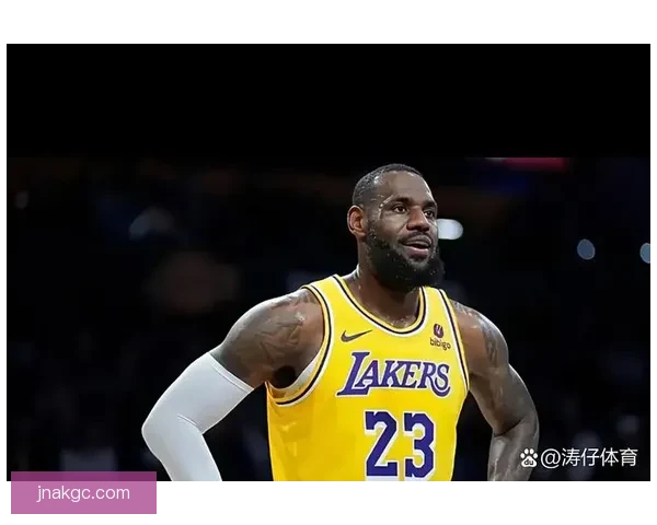 保罗皮尔斯对决勒布朗詹姆斯的时代恩怨与篮球王座之争全面回顾